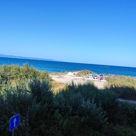 פומורי Guest House California מראה חיצוני תמונה