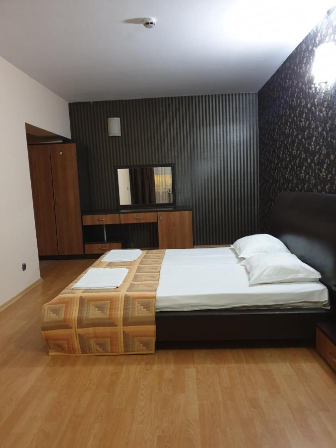 פומורי Guest House California מראה חיצוני תמונה