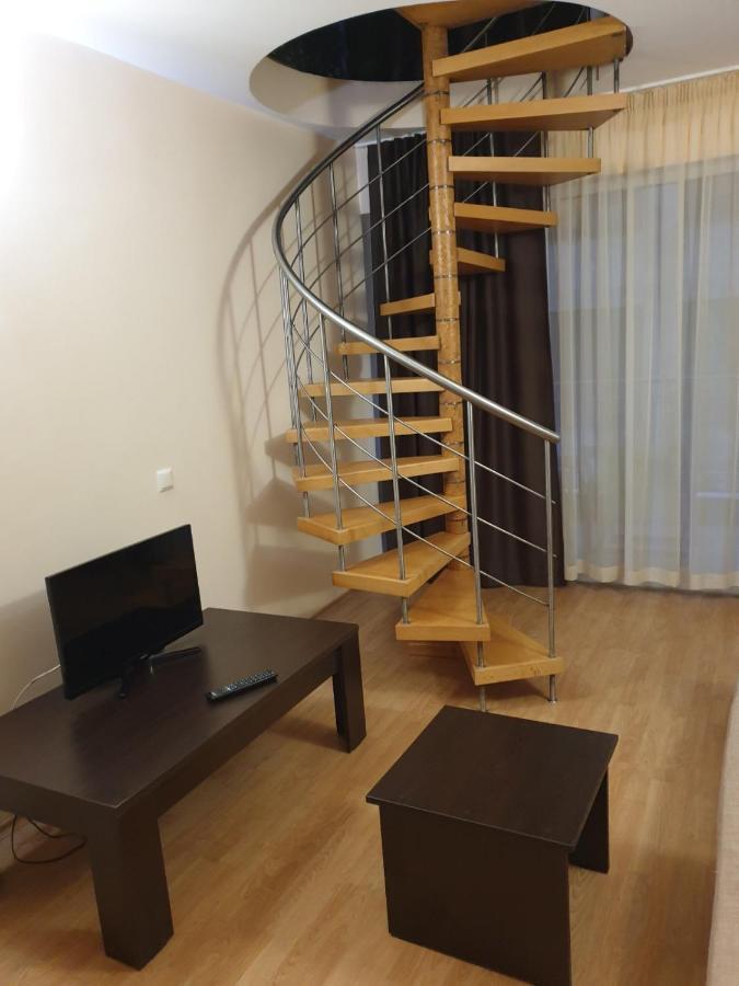 פומורי Guest House California מראה חיצוני תמונה